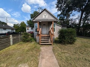 Building Photo - 2423 Ave C