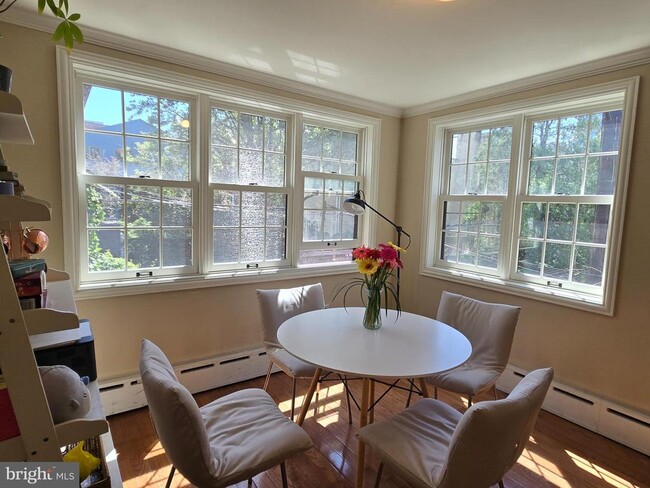 Foto del edificio - 2402 Lombard St