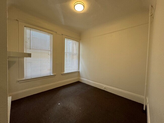 Foto del edificio - COZY 2 BEDROOM 1 BATH FOR RENT IN SAN FRAN...