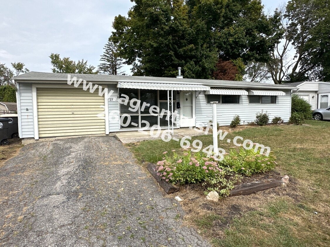 Primary Photo - 3 bedroom house