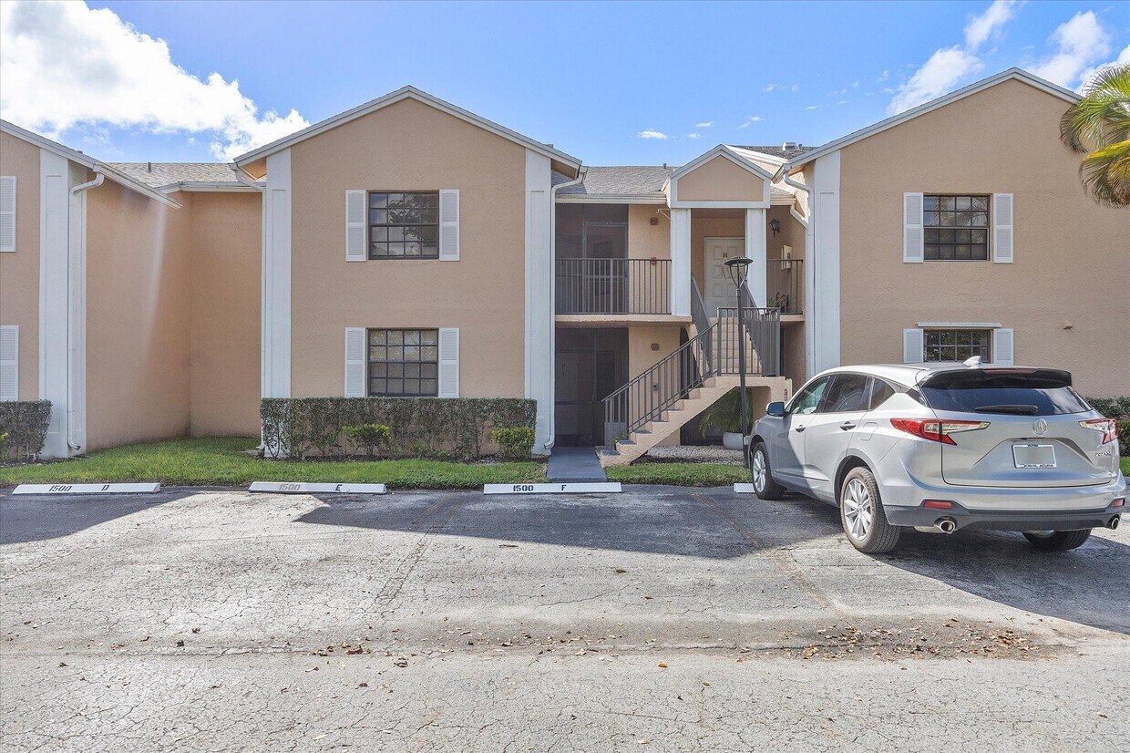 Foto principal - 1500 Jefferson Dr