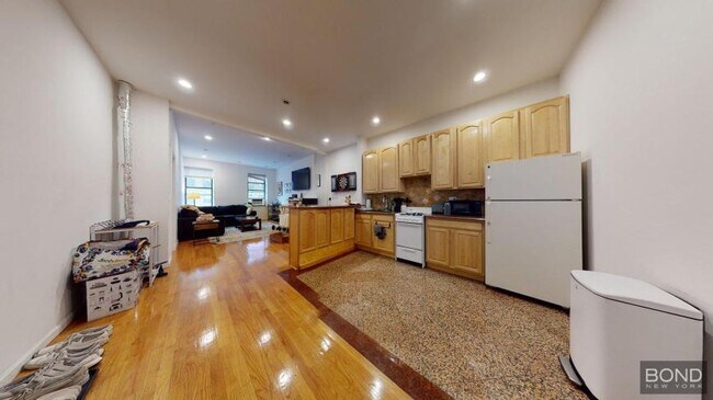Foto del edificio - 3 bedroom in Manhattan NY 10003