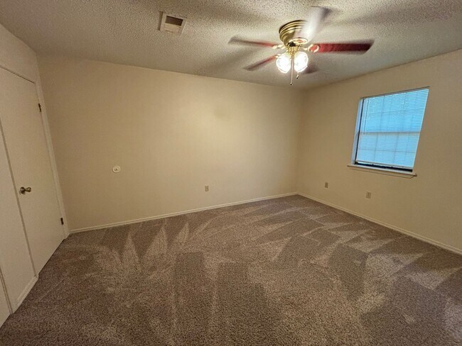 Foto del edificio - 311 N Joplin Ave