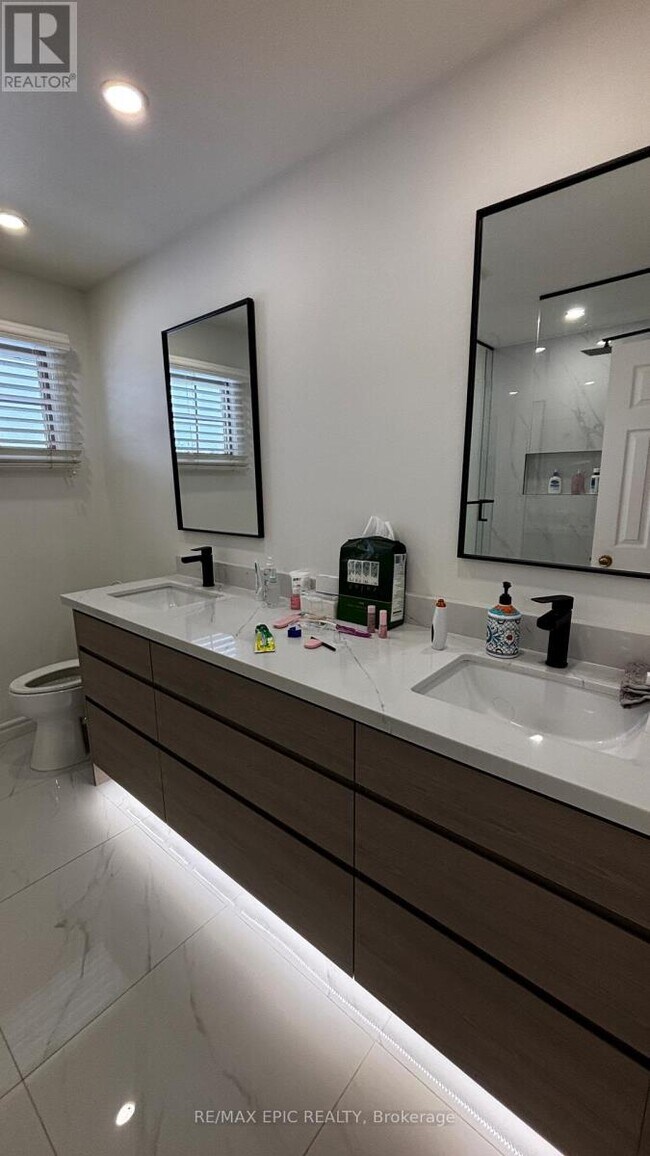 Photo du bâtiment - 24 Cairns Dr