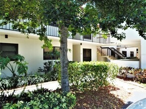 Building Photo - 6291 Bahia Del Mar Cir