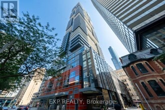 Building Photo - 7 Grenville St