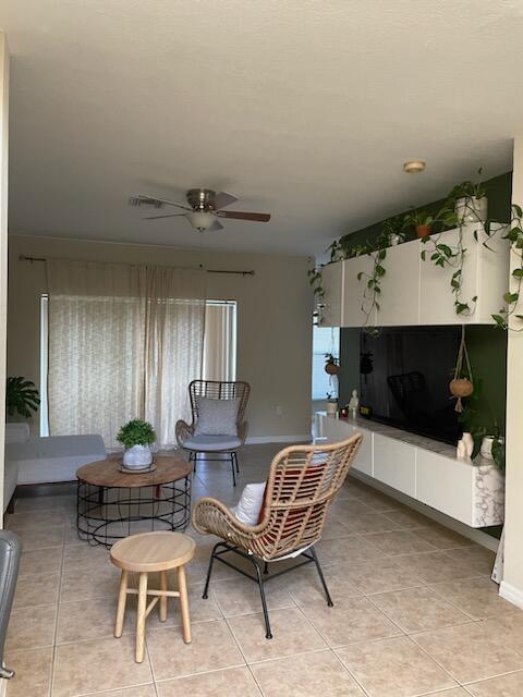 Foto del edificio - 617 Talia Cir