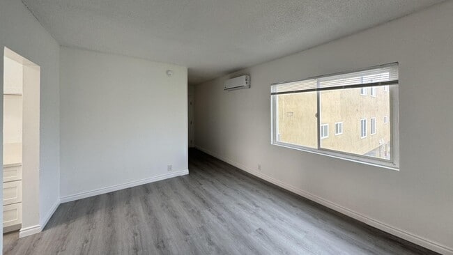 Building Photo - 1731 Pico Blvd