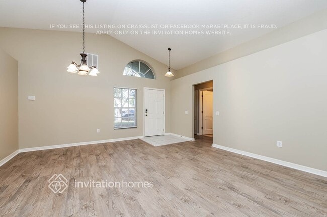 Building Photo - 6939 Crown Lake Dr