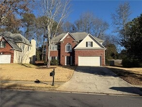 Building Photo - 2055 Monroe Dr