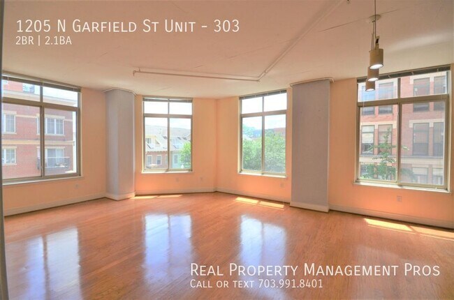 Photo - 1205 N Garfield St Apartment