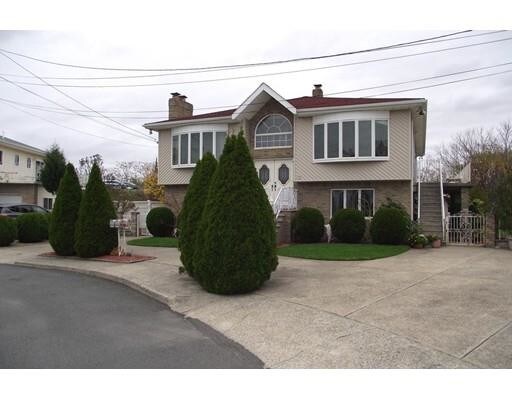 Building Photo - 24 Caruso Ct