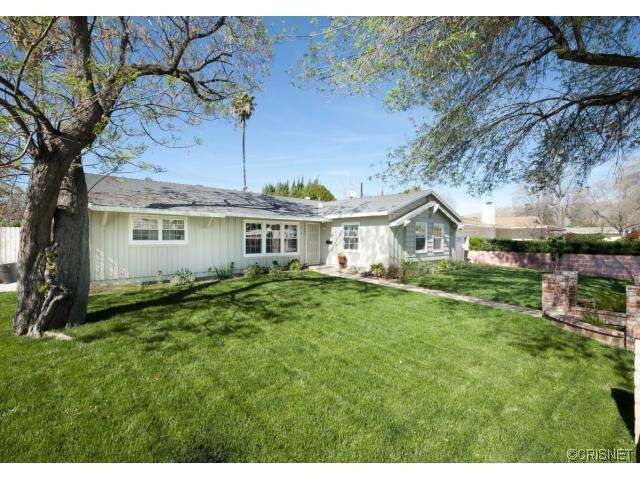 Building Photo - 9601 Comanche Ave