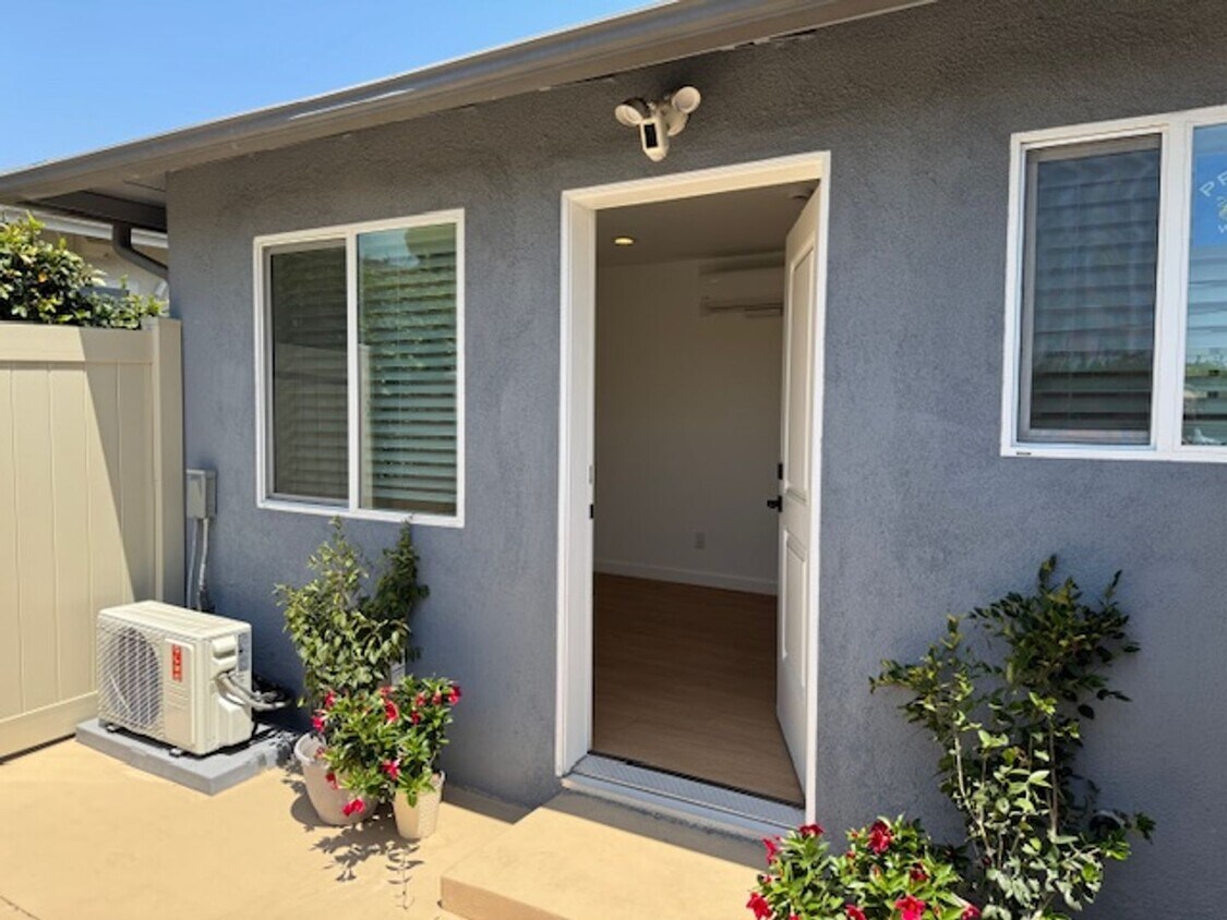 Foto principal - 5300 Glasgow Ct