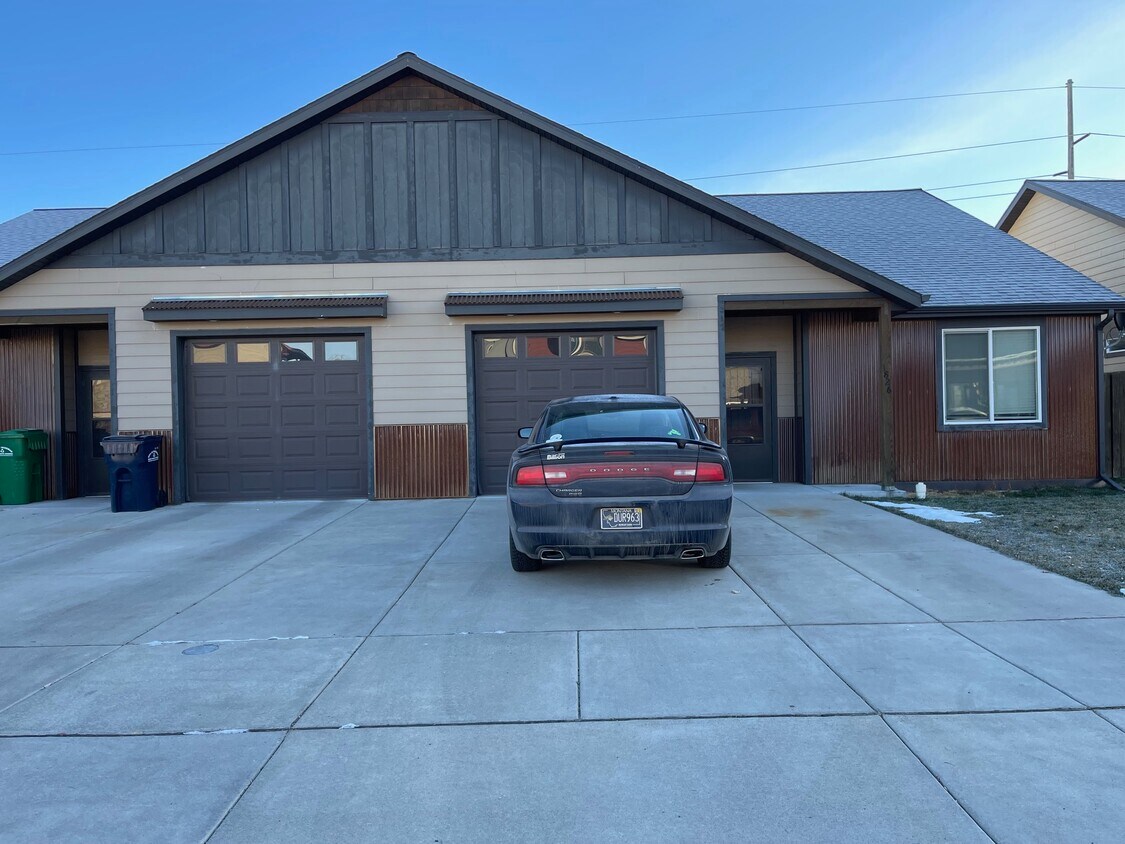 1826 Leeward Ct, Bozeman, MT 59718 Townhome Rentals in Bozeman MT