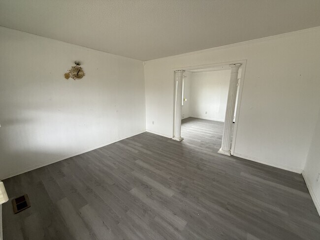 Building Photo - 1213 Lafayette St