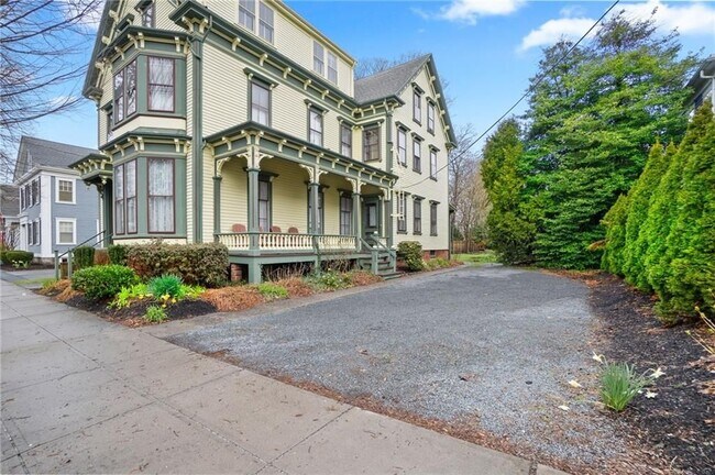 Foto del edificio - 686 Hope St