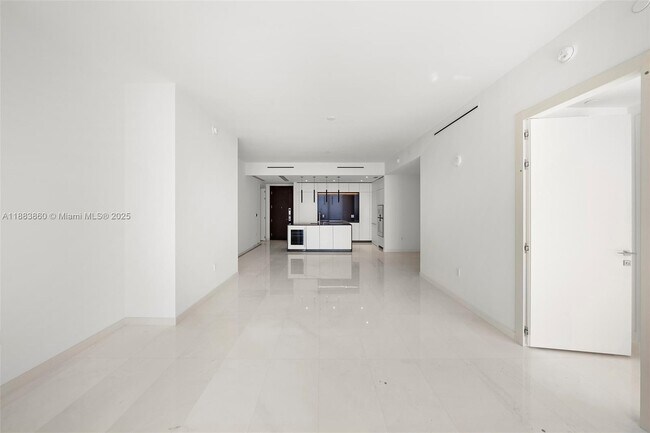 Foto del edificio - 300 Biscayne Blvd Way
