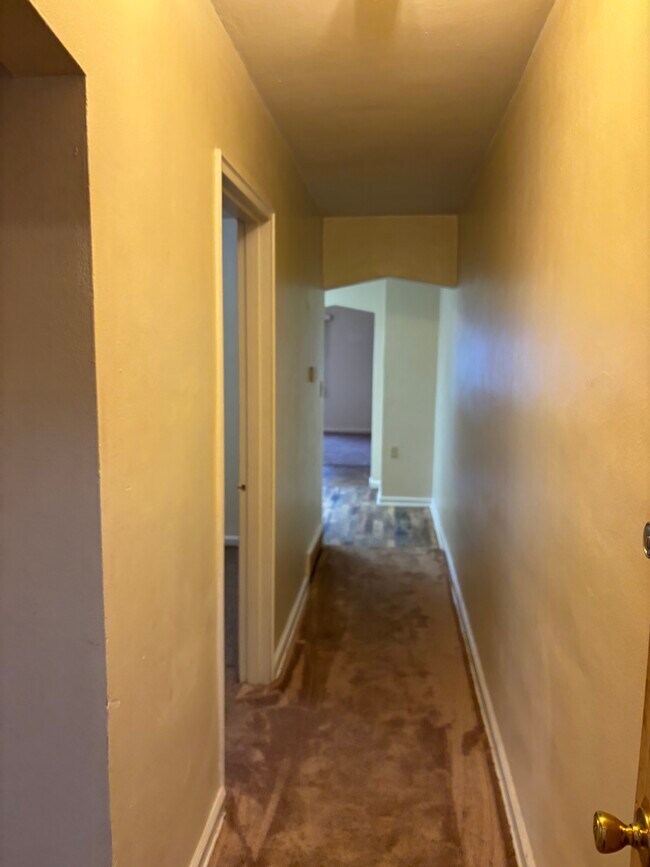 Foto del edificio - 506 Morse Ave