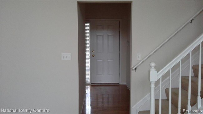 Building Photo - 41876 Yeats Dr