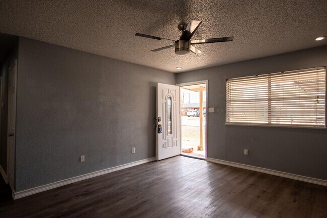 Foto del edificio - Charming 3-Bedroom in Prime Lubbock Location