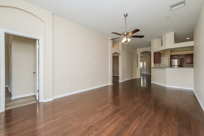 Foto del edificio - 18254 Cypress Bay Pkwy