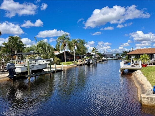 Foto del edificio - 6187 Island Park Ct