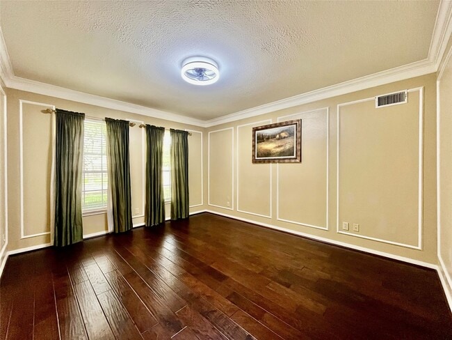 Foto del edificio - 3823 Elkins Rd