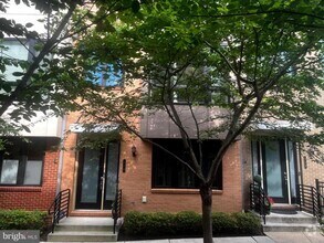Building Photo - 110 Cambria Walk