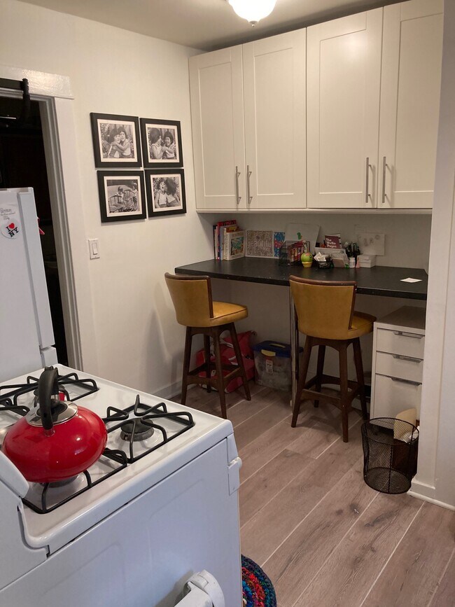 Kitchen - 8571 Rugby Dr