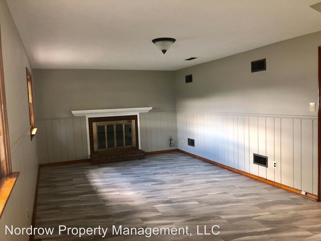 Building Photo - 3 br, 2 bath House - 2104 N Parham Road