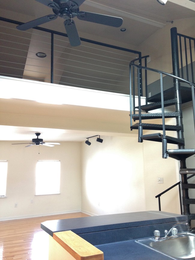 Living/Loft Spiral Stair - 1018 Bingham St