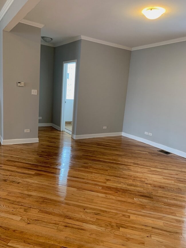 Building Photo - 1619 W Wallen Ave