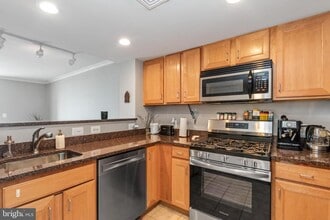 Building Photo - 414 Water St