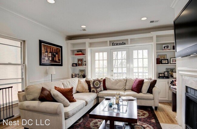 Foto del edificio - 1674 Euclid St NW