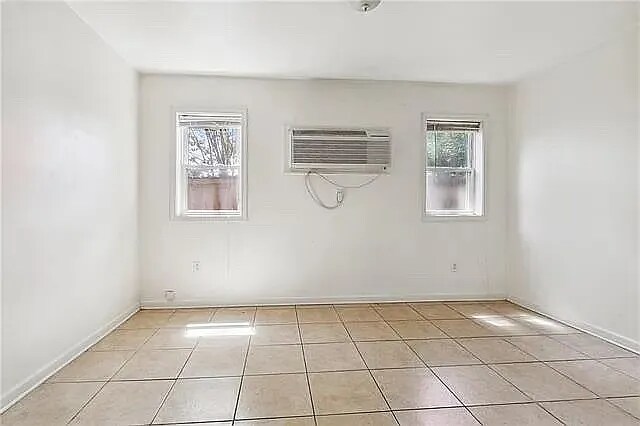 Foto del edificio - 1118 Monroe St