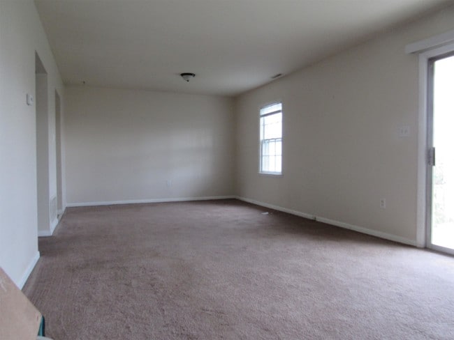 Building Photo - 6503 Carefree Ln