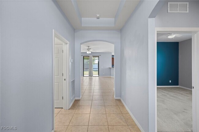 Building Photo - 1322 SW 22nd Ave