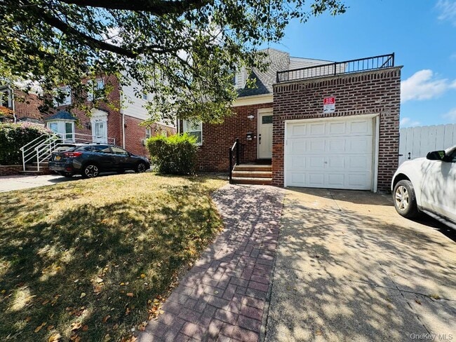 Building Photo - 80-12 188th St