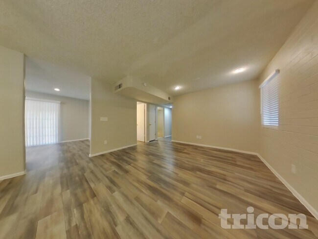 Foto del edificio - 4241 N 73rd Ln