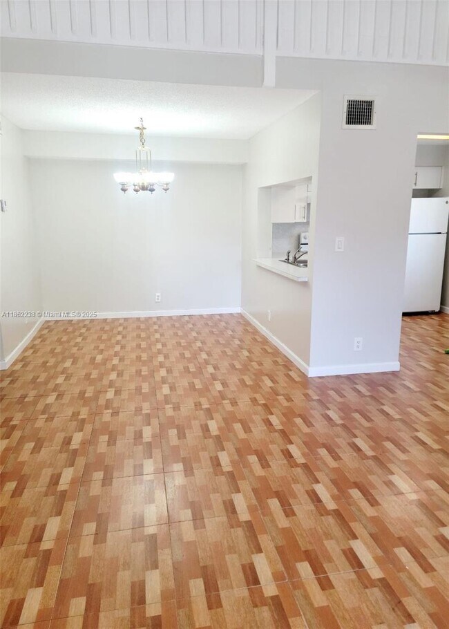 Foto del edificio - 4620 W McNab Rd