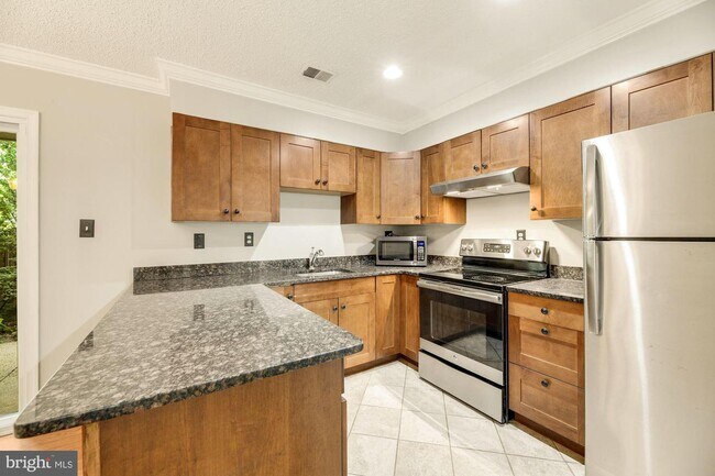 Foto del edificio - 2222 Southgate Square