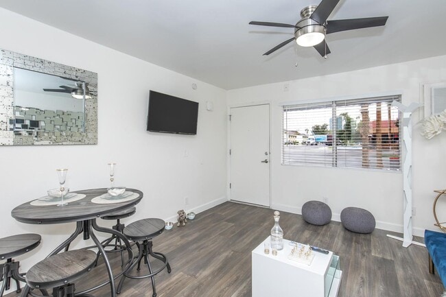Interior Photo - Studio 710 Apartments