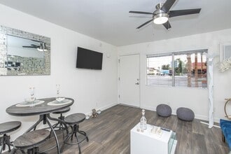 Interior Photo - Studio 710 Apartments