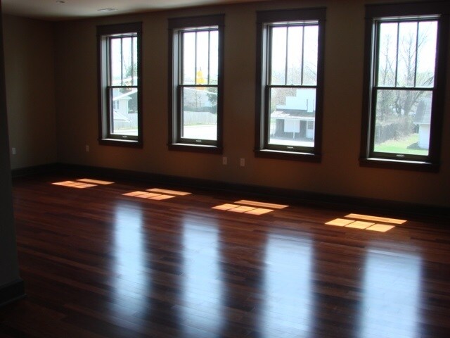 Foto del edificio - 581 E Hillside Dr