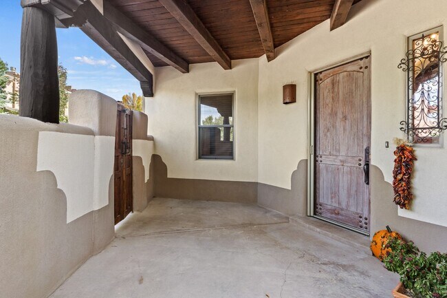 Foto del edificio - 23 Centaurus Ranch Rd