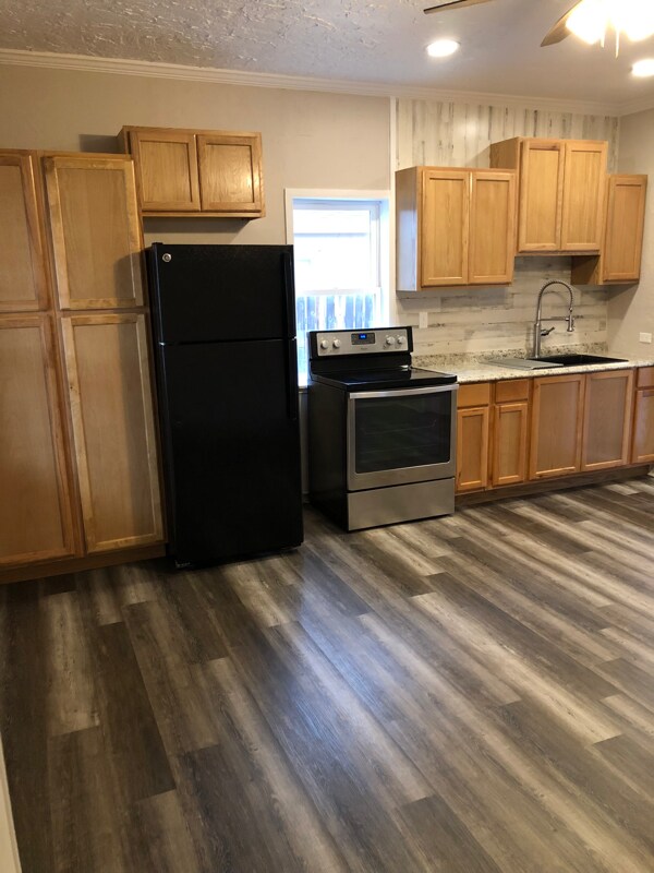 Foto del edificio - 507 Douglas St