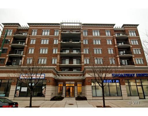 Foto principal - 5858 N Broadway St