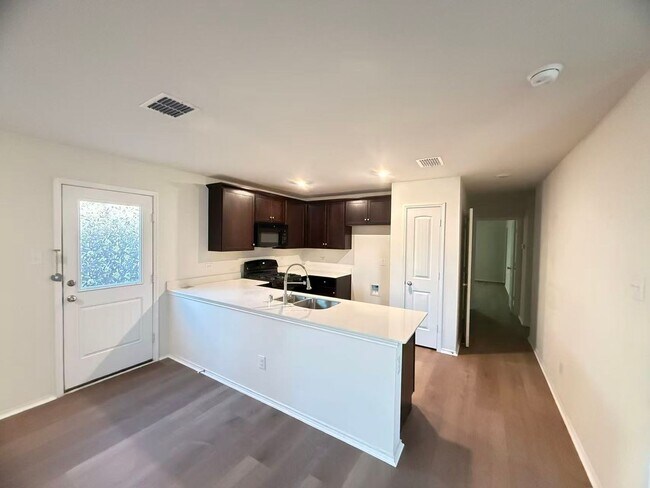 Foto del edificio - Adorable house in Crandall