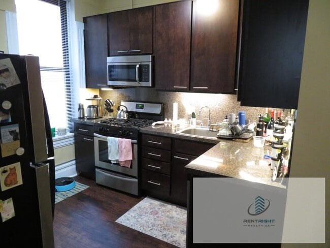 Foto del edificio - 1311 N Bosworth Ave
